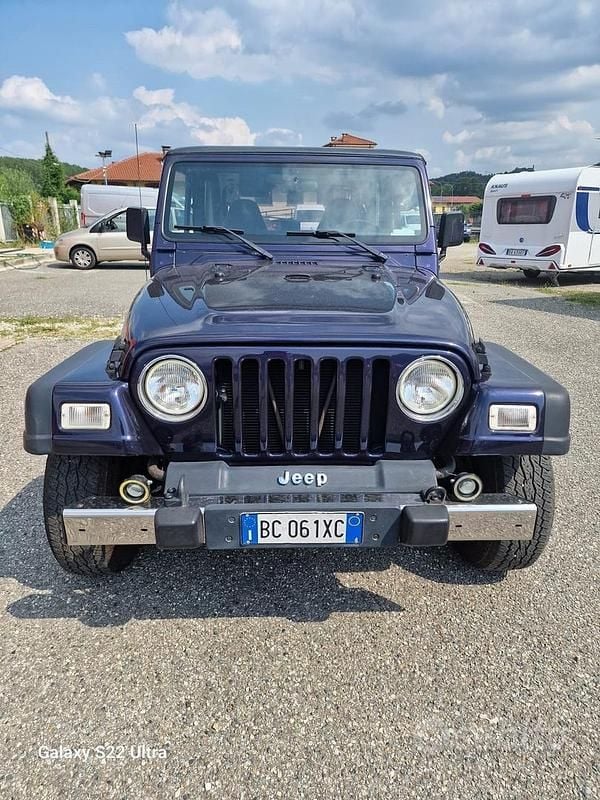 Nero Usata 1999 Jeep Wrangler Sport SUV | 11.400 € (Ottimo prezzo) - Immagine 1/4