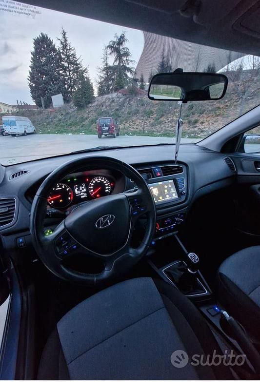 Usata Hyundai i20 75 CV (55 kW) 2020 Utilitaria