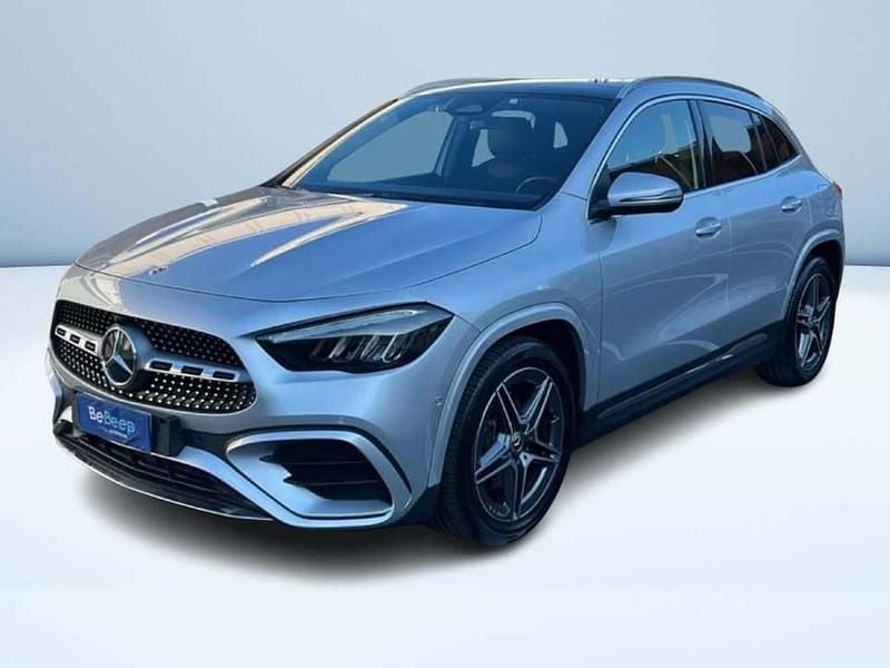 Argento Usata 2023 Mercedes GLA200 Advanced Plus SUV | 38.300 € (Buon prezzo) - Immagine 1/4