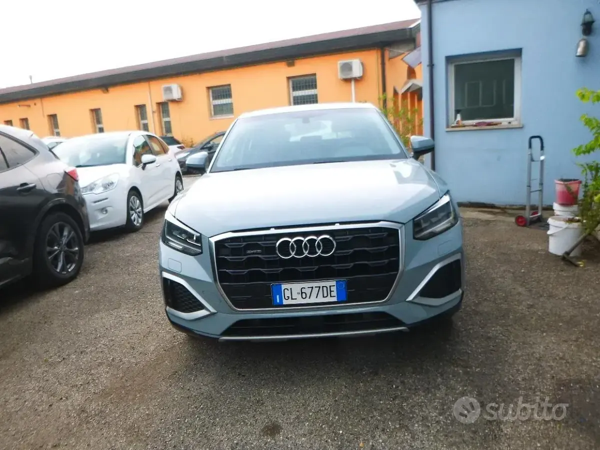 Usata Audi Q2 Comfort 150 CV (110 kW) 2021 Grigio SUV