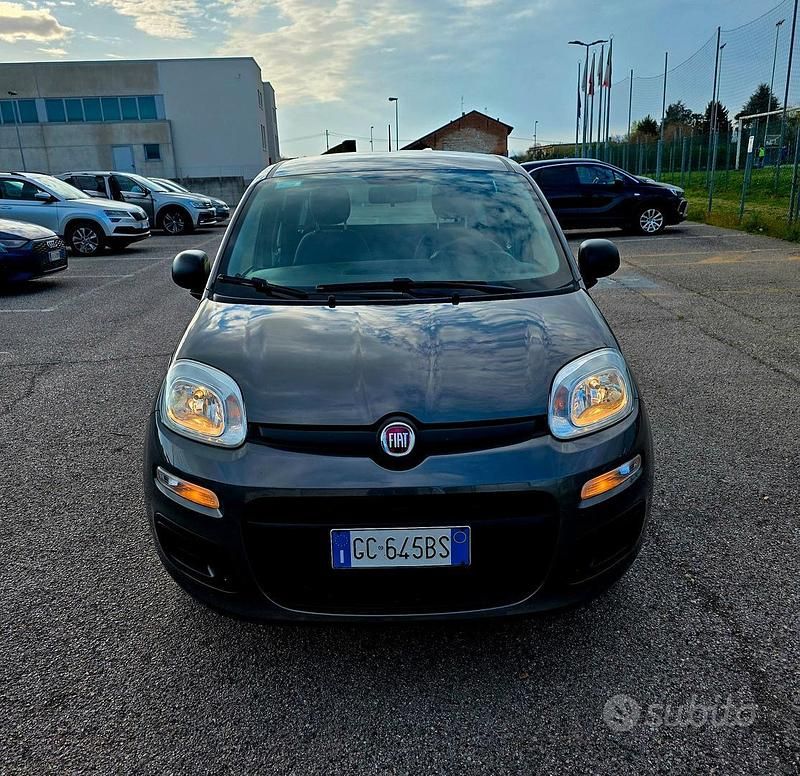 Usata Fiat Panda 69 CV (50 kW) 2020 Grigio Utilitaria