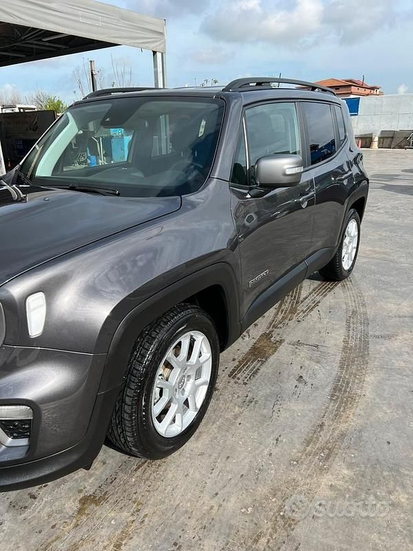 Usata Jeep Renegade 120 CV (88 kW) 2020 Grigio SUV