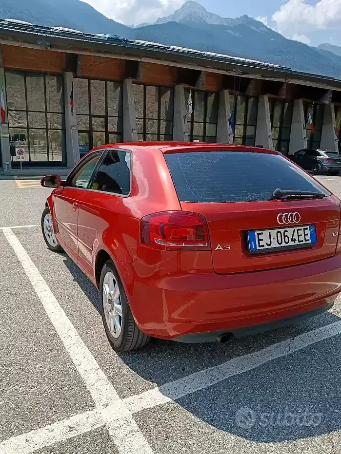 Usata Audi A3 105 CV (77 kW) 2011 Rosso Utilitaria