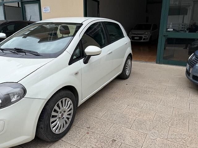 Usata Fiat Punto Evo S 75 CV (55 kW) 2010 Bianco Utilitaria
