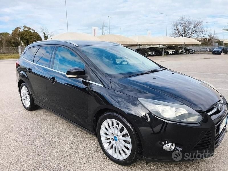 Usata Ford Focus 115 CV (84 kW) 2011 Nero Station wagon