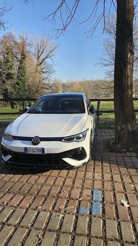Usata VW Golf VIII R 320 CV (235 kW) 2021 Berlina