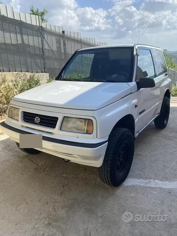 Usata Suzuki Vitara 1995 Bianco Berlina