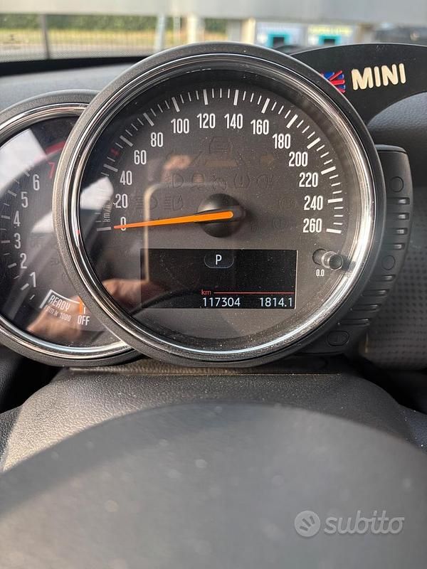 Usata Mini Cooper 136 CV (100 kW) 2015 Marrone Utilitaria