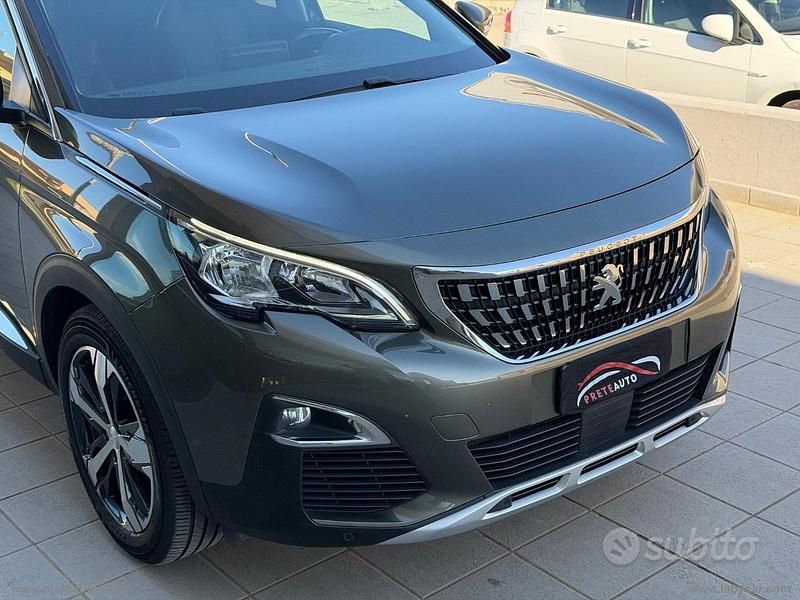 Usata Peugeot 3008 Allure 120 CV (88 kW) 2017 Grigio SUV