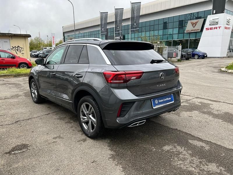 Usata VW T-Roc R-line 150 CV (110 kW) 2024 Grigio SUV