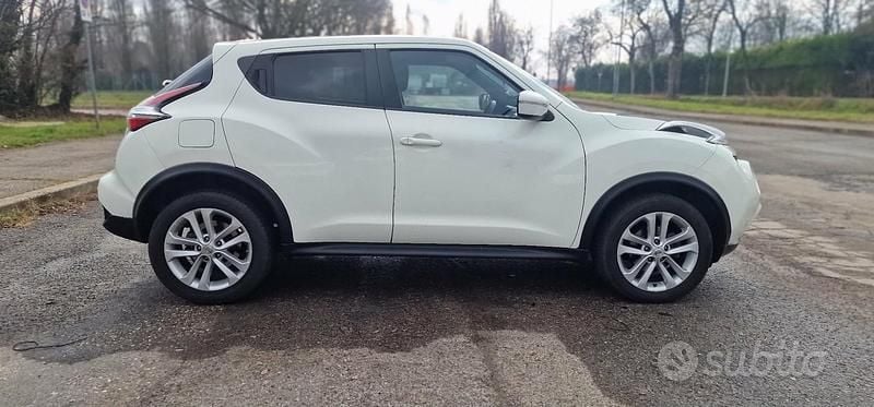 Usata Nissan Juke Acenta 110 CV (80 kW) 2015 Bianco SUV