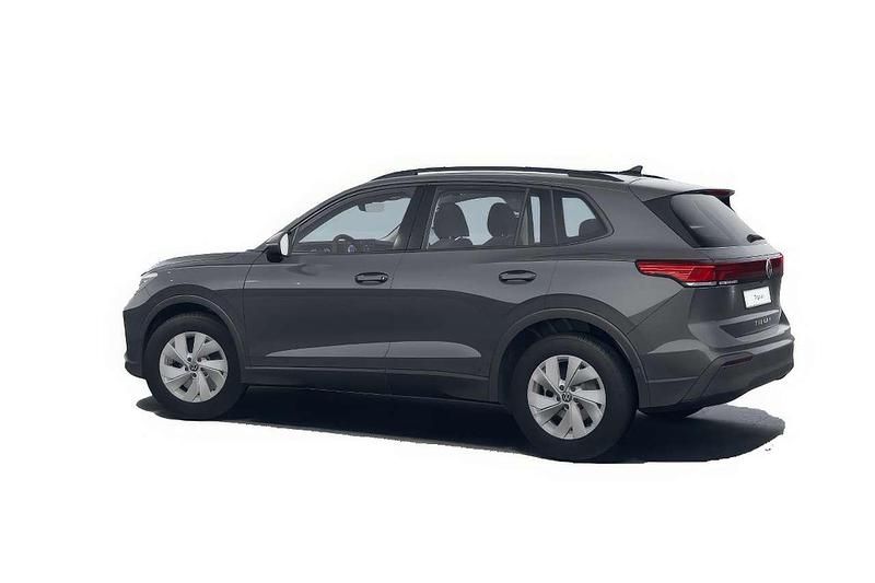 Usata VW Tiguan R-line 150 CV (110 kW) 2024 2t deep black perlato SUV