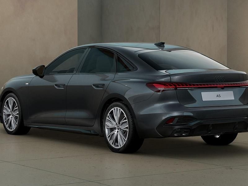 Nuova Audi A5 S-Line 204 CV (150 kW) 2026 Grigio daytona perlato Berlina