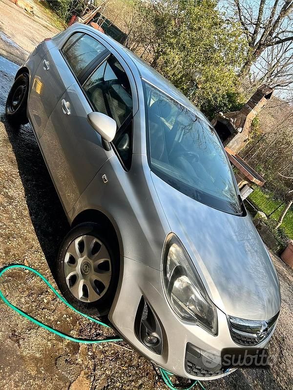 Usata Opel Corsa 85 CV (62 kW) 2014 Grigio Utilitaria