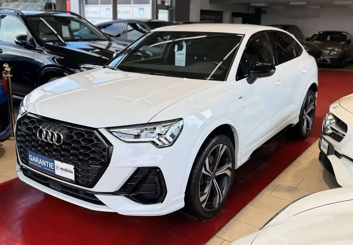 Usata Audi Q3 Sportback S-Line 190 CV (139 kW) 2020 Bianco SUV
