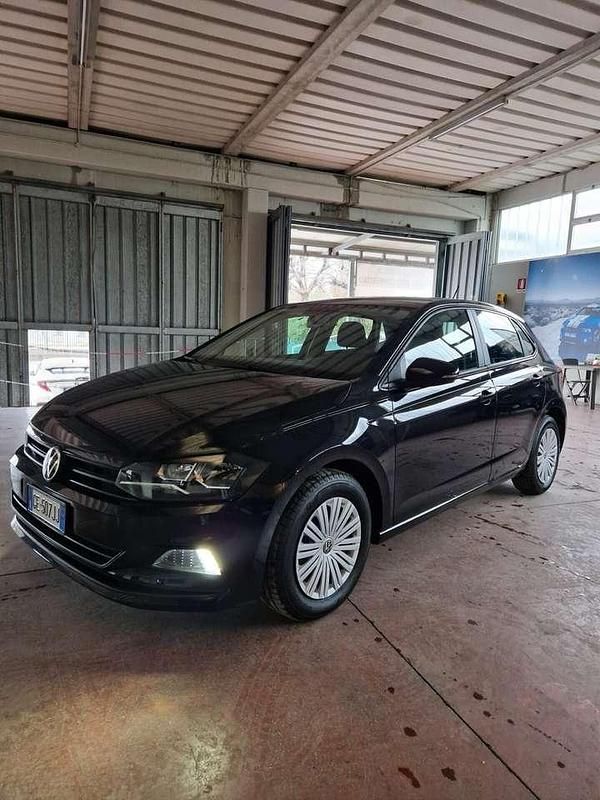 Nero Usata 2021 VW Polo Trendline Tre volumi | 14.990 € (Buon prezzo) - Immagine 1/4