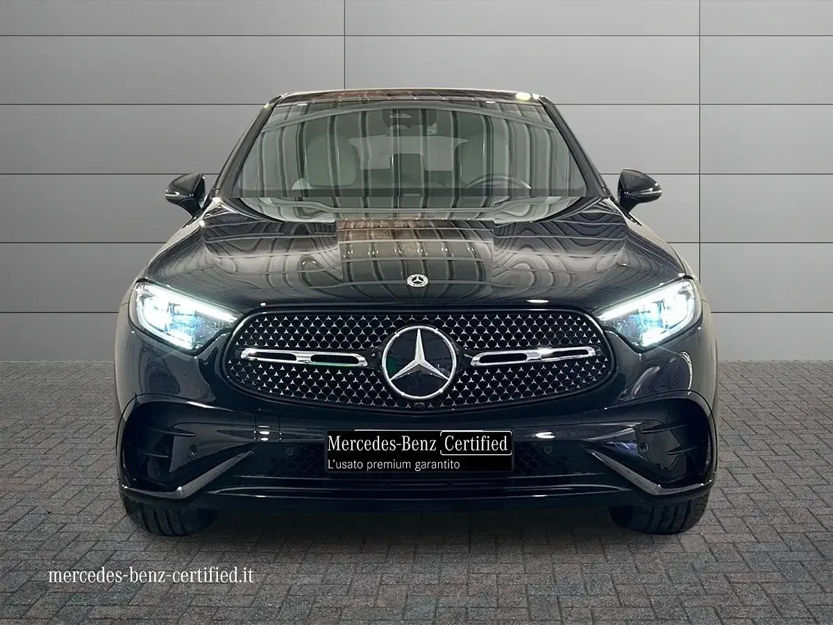 Usata Mercedes GLC220 Advanced 198 CV (145 kW) 2023 Grigio scuro metallizzato SUV