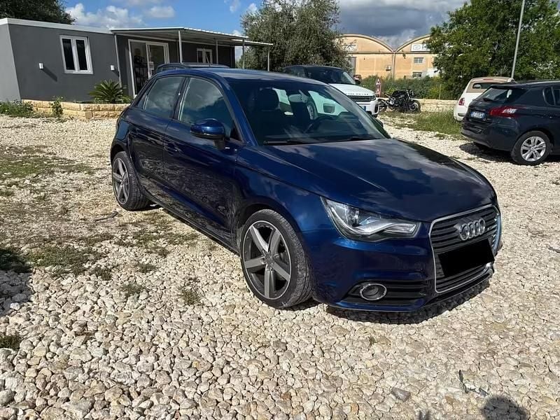 Usata Audi A1 Ambition 105 CV (77 kW) 2012 Blu Utilitaria