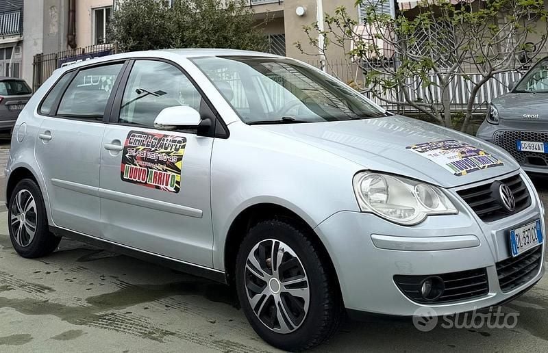 Usata VW Polo 69 CV (50 kW) 2008 Grigio Utilitaria