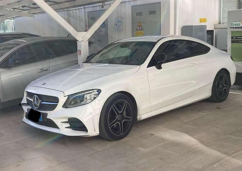 Usata Mercedes C200 Premium 184 CV (135 kW) 2019 Coupé