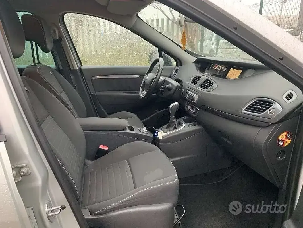 Usata Renault Scenic E-Tech LIMITED 110 CV (80 kW) 2015 Station wagon