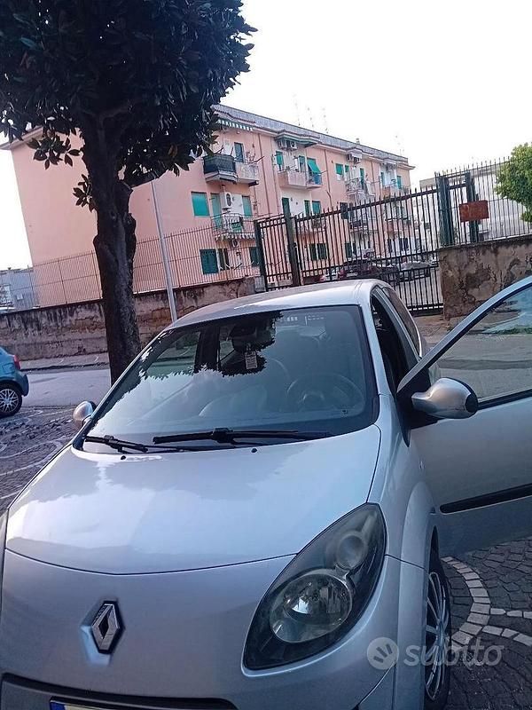 Usata Renault Twingo 65 CV (47 kW) 2007 Grigio Utilitaria