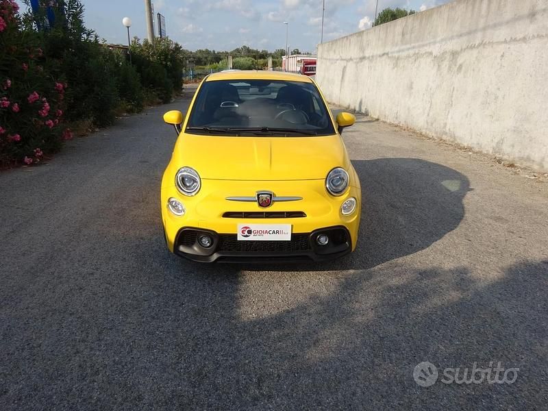 Usata Abarth 595 146 CV (107 kW) 2018 Giallo Utilitaria