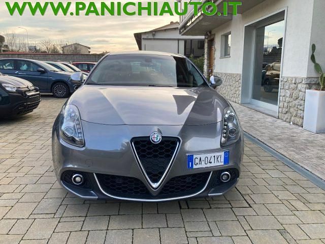 Usata Alfa Romeo Giulietta Executive 120 CV (88 kW) 2020 Grigio Utilitaria
