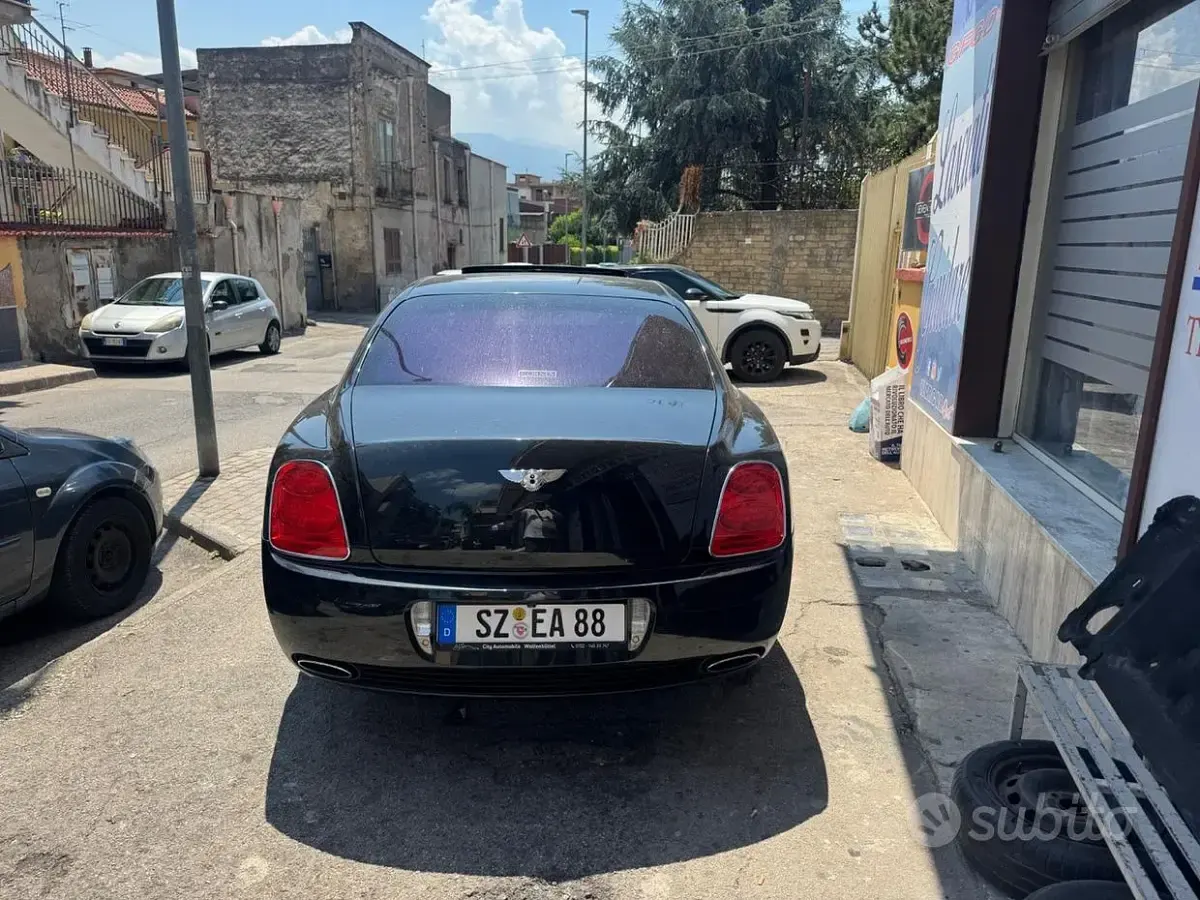 Usata Bentley Continental Flying Spur 559 CV (411 kW) 2007 Nero Berlina