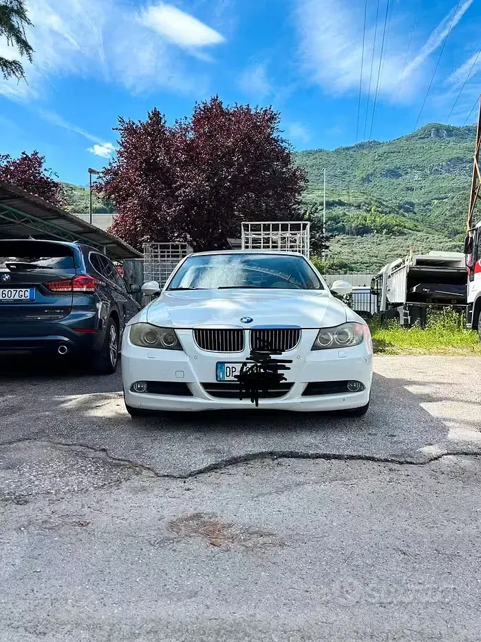 Usata BMW 330 245 CV (180 kW) 2008 Bianco Station wagon