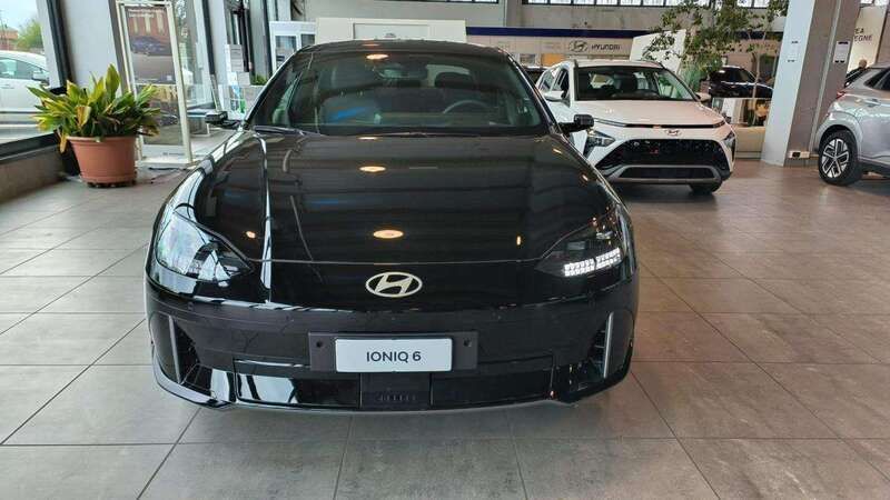 Usata Hyundai Ioniq 6 80 kW (110 CV) 2023 Nero Berlina