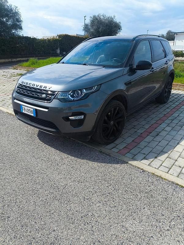 Usata Land Rover Discovery Sport 180 CV (132 kW) 2015 Grigio SUV