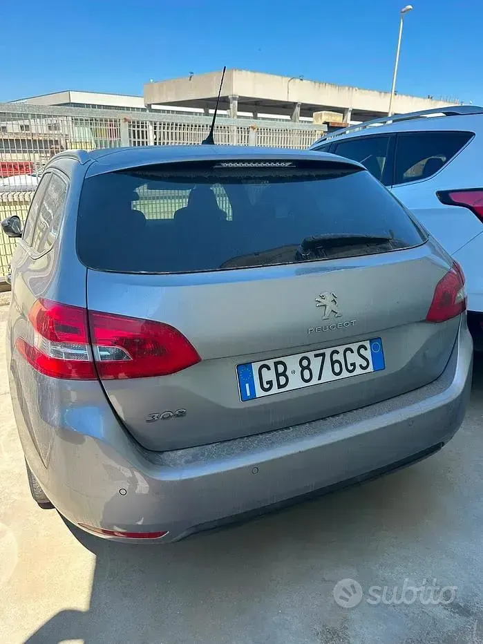 Usata Peugeot 308 GT-line 131 CV (96 kW) 2021 Grigio Station wagon