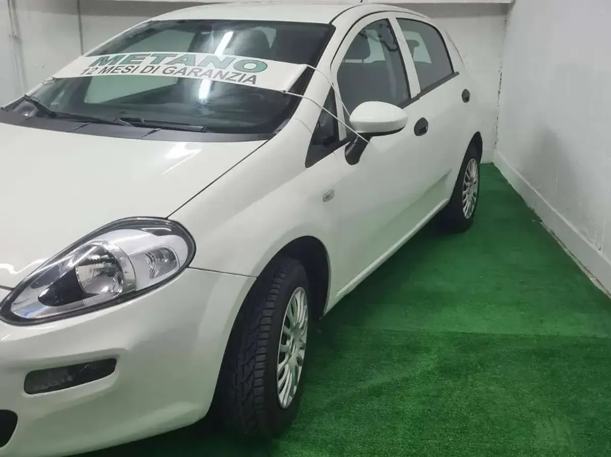 Usata Fiat Grande Punto 77 CV (56 kW) 2016 Other Utilitaria