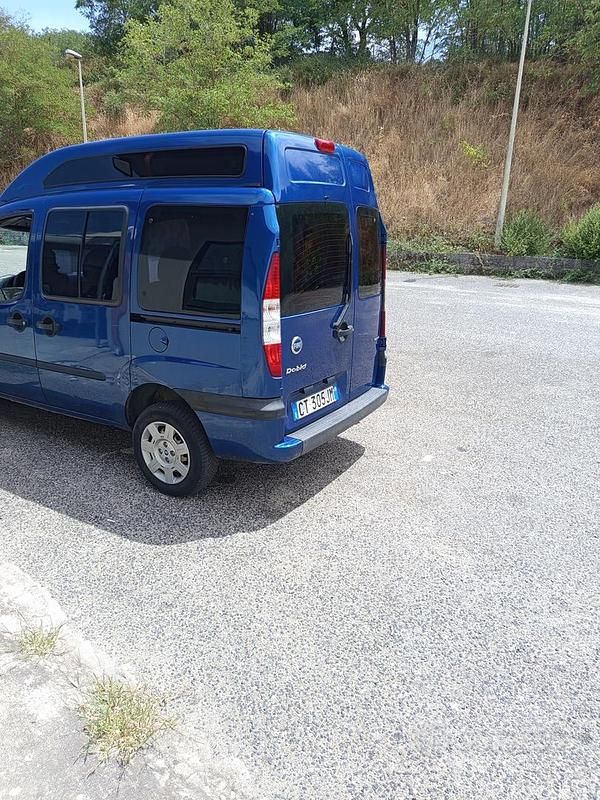Usata Fiat Doblò 2005 Blu Monovolume