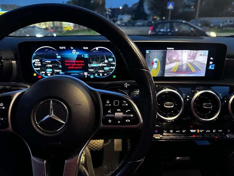 Usata Mercedes A180 116 CV (85 kW) 2019 Berlina