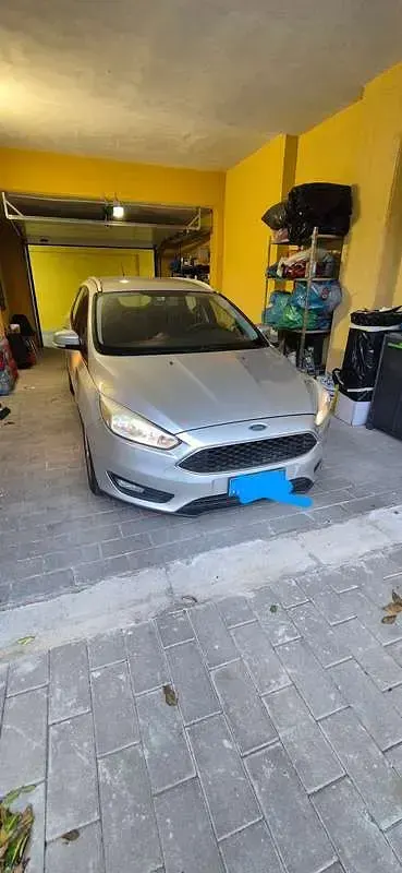 Usata Ford Focus Business Edition 95 CV (69 kW) 2017 Argento Station wagon
