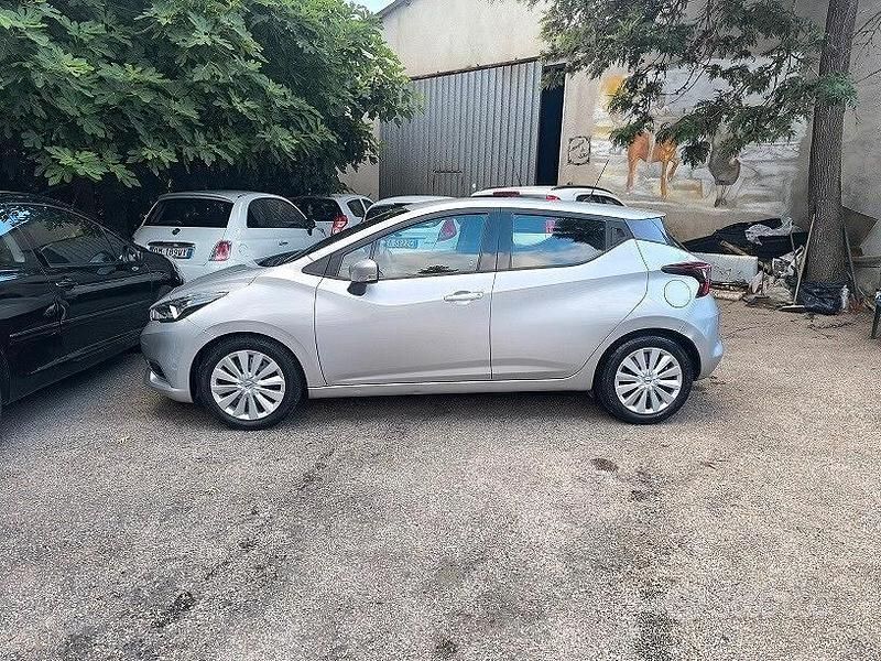 Usata Nissan Micra Acenta 90 CV (66 kW) 2018 Argento Utilitaria