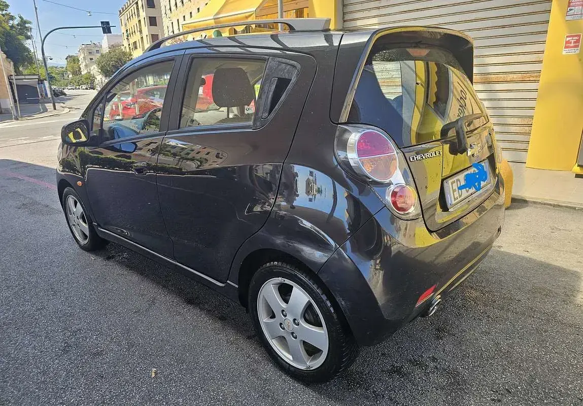 Usata Chevrolet Spark LT 82 CV (60 kW) 2010 Nero Utilitaria