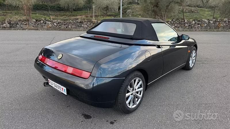 Usata Alfa Romeo GTV 201 CV (147 kW) 1997 Nero Coupé