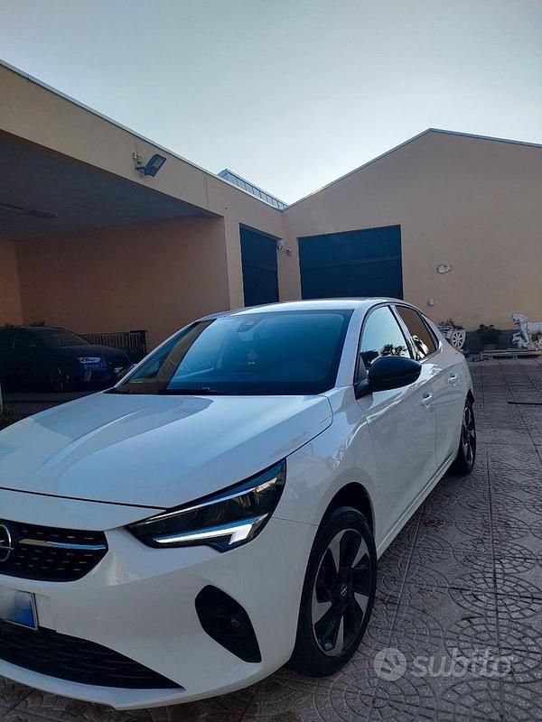 Usata Opel Corsa-e 2022 Bianco Utilitaria