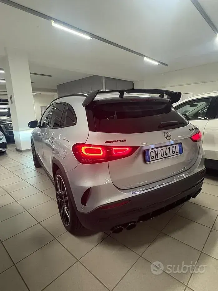 Usado Mercedes GLA45 AMG 421 CV (309 kW) 2023 Gris SUV