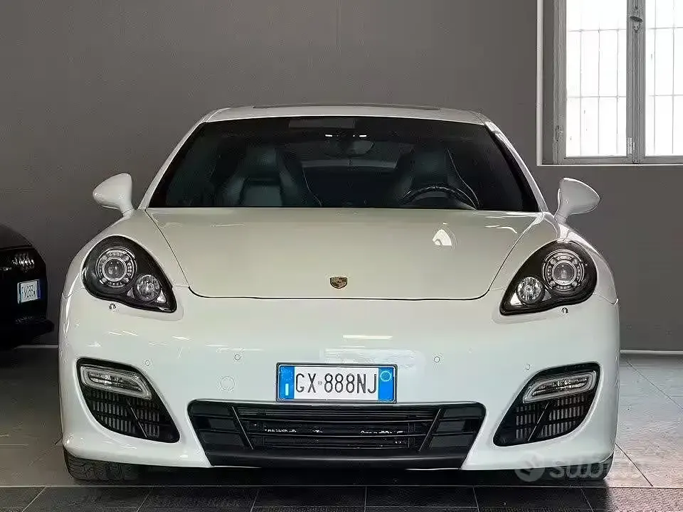 Usata Porsche Panamera Turbo S 550 CV (404 kW) 2011 Bianco Utilitaria