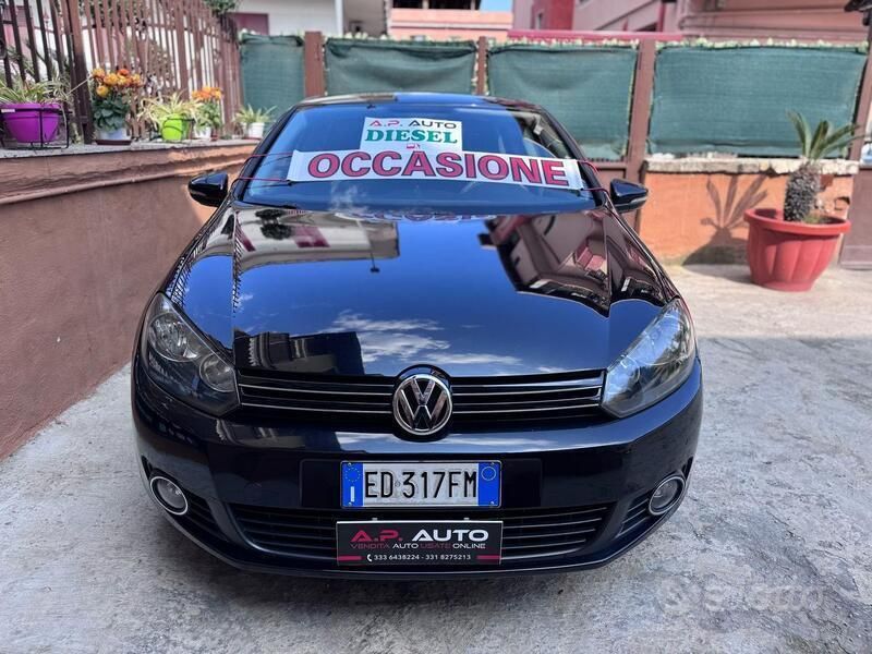 Nero Usata 2010 VW Golf VI Tre volumi | 4499 € (Buon prezzo) - Immagine 1/4