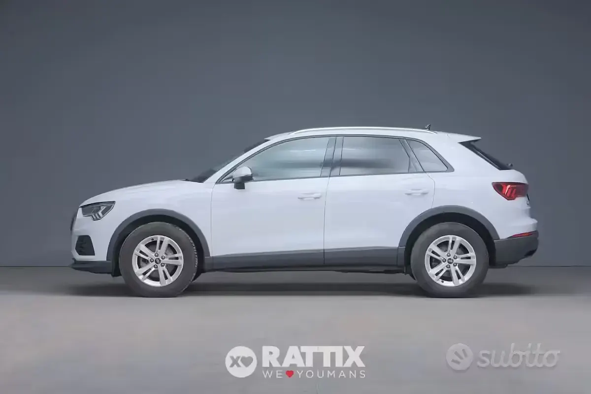 Usata Audi Q3 Business 150 CV (110 kW) 2023 Bianco ghiaccio SUV