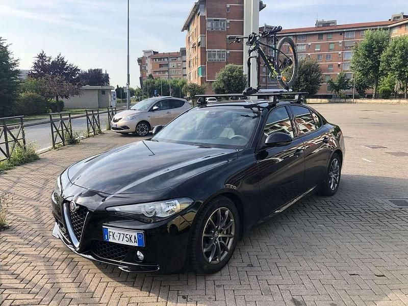 Usata Alfa Romeo Giulia 150 CV (110 kW) 2017 Nero Berlina