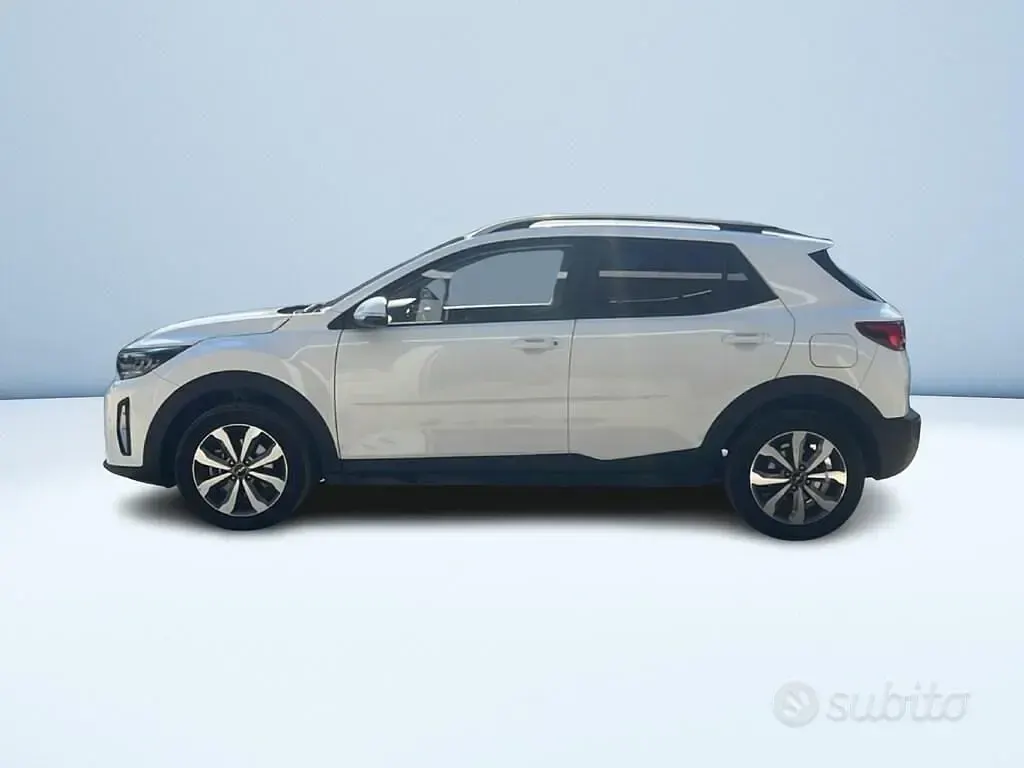 Gebraucht Kia Stonic Style 79 PS (58 kW) 2025 Weiß SUV