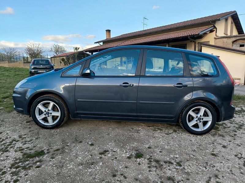 Usata Ford C-MAX 145 CV (106 kW) 2009 Monovolume