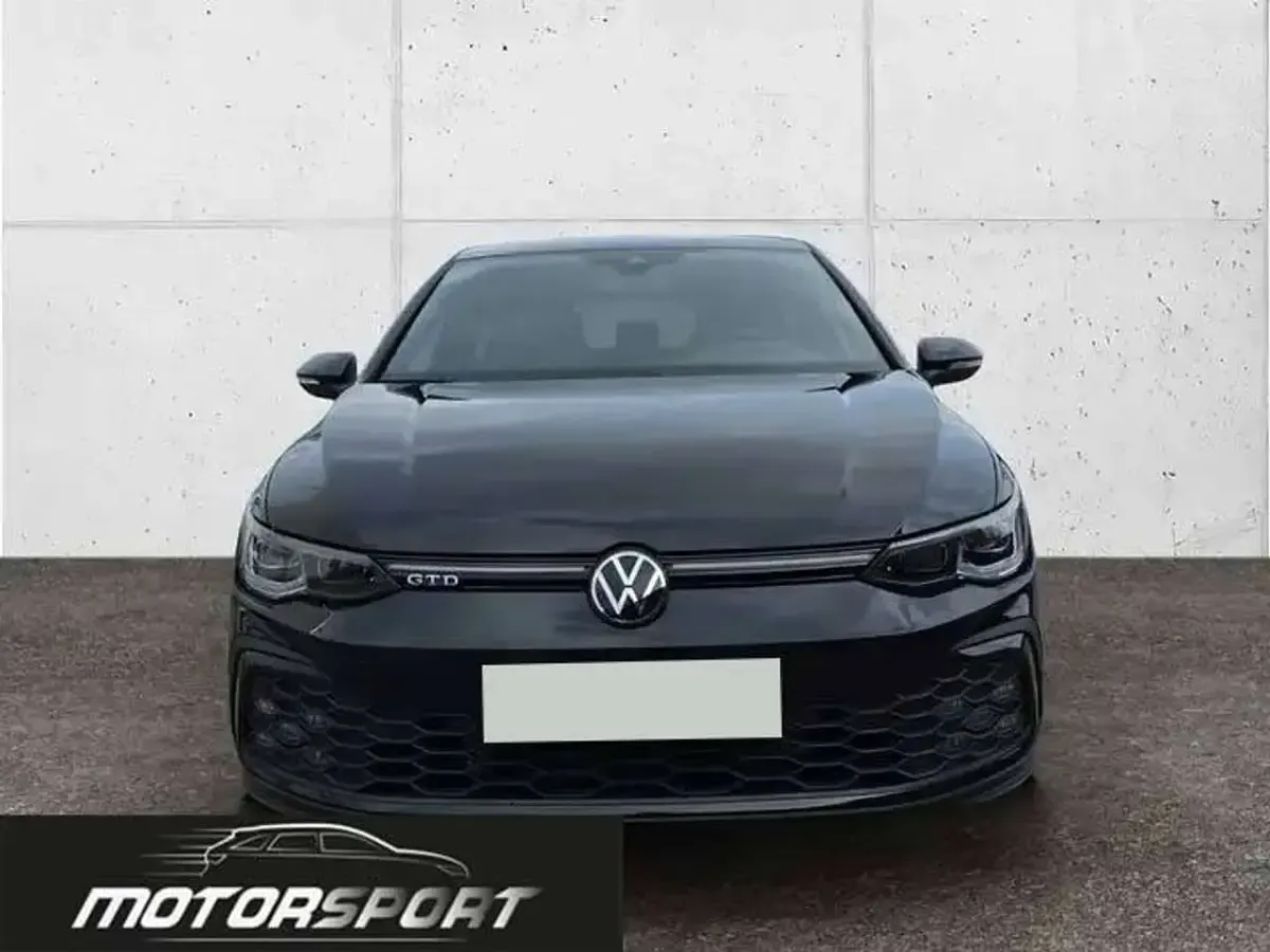 Usata VW Golf VIII Pro 200 CV (147 kW) 2024 Deep black perla Berlina