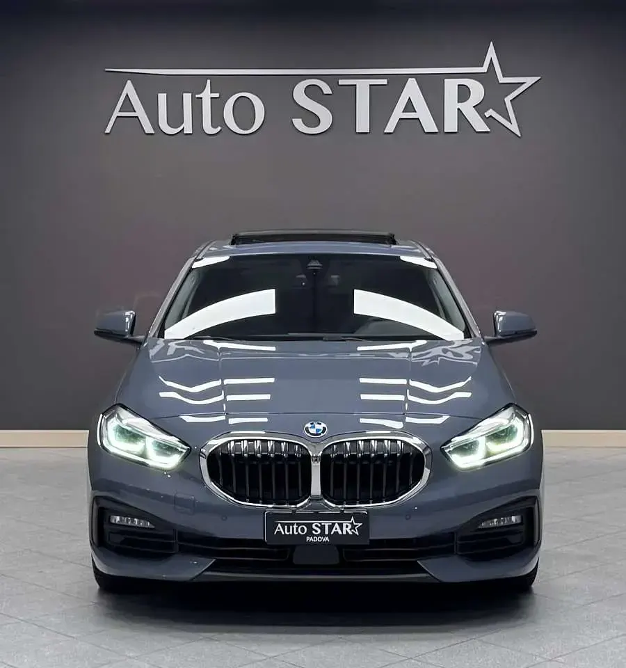 Usata BMW 120 Advantage 190 CV (139 kW) 2022 Grigio Berlina